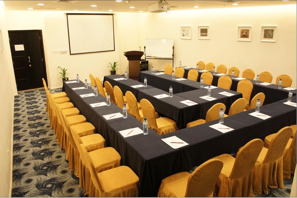 Joy Inn Gongbei Zhuhai Exterior foto